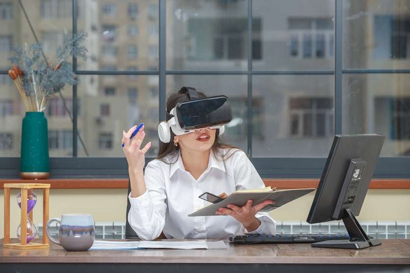 A lady attending metaverse horizon meeting 